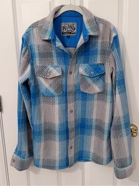 Pelagic Men’s  Fleece Flannel EUC Blue and Gray Plaid Shacket Shirt Size L